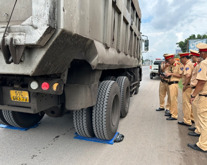 Công an Đồng Nai phát hiện 31 lái xe dương tính với chất ma tuý - Ảnh 3.