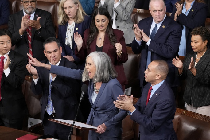 Ông Trump đùa về người duy nhất làm được Chủ tịch Hạ viện Mỹ - Ảnh 2. Ông Trump đùa về người duy nhất làm được Chủ tịch Hạ viện Mỹ - Ảnh 2.