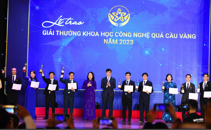 10 tài năng trẻ xuất sắc nhận giải thưởng Quả cầu vàng 2023 - Ảnh 3.