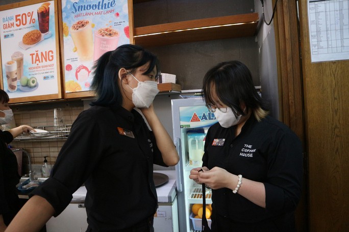 Sinh viên làm thêm: Được gì, mất gì? - Ảnh 1.