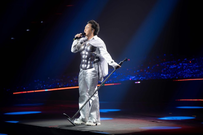 15 năm ca hát của Trung Quân được khắc họa trong 1 đêm ca - Ảnh 4.