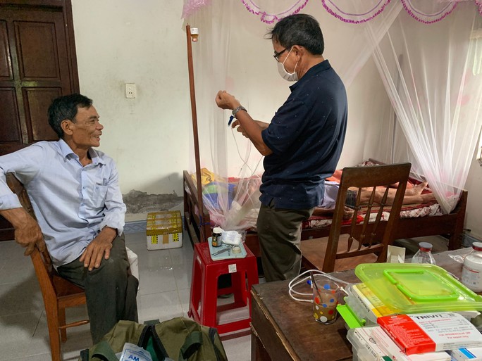 Cuộc thi viết “Người thầy thuốc trong tôi”: Ông Hoa bụt một đời thiện nghiệp - Ảnh 2.