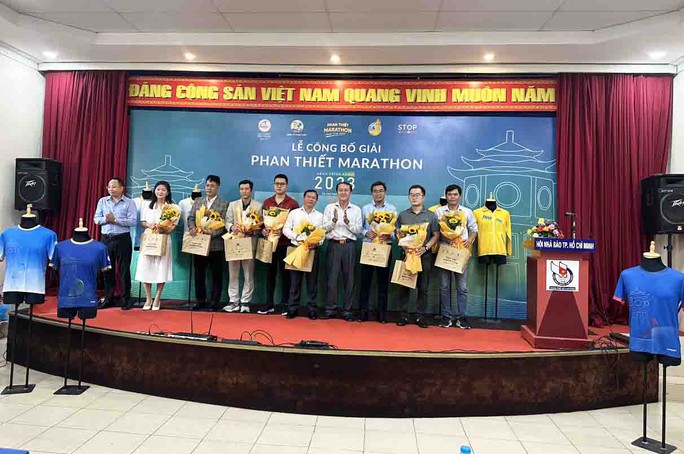 4.000 chân chạy tham gia Phan Thiết Marathon - Hành trình xanh 2023 - Ảnh 4.