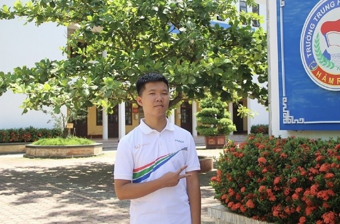 "nhà leo núi" Lê Xuân Mạnh, học sinh lớp 12A1 của Trường THPT Hàm Rồng, Thanh Hóa