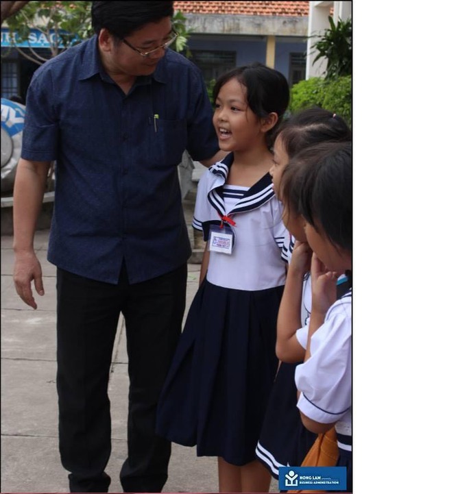 Người thầy “đưa trường học đến với thí sinh” - Ảnh 2. Người thầy “đưa trường học đến với thí sinh” - Ảnh 2.
