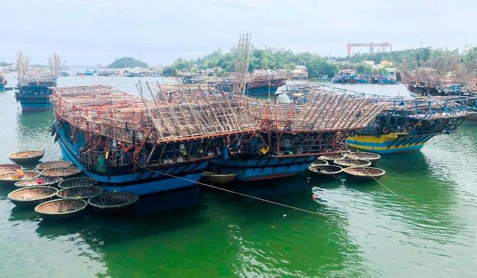 Một ngư dân mất tích khi hành nghề câu mực ở Trường Sa - Ảnh 1. Một ngư dân mất tích khi hành nghề câu mực ở Trường Sa - Ảnh 1.