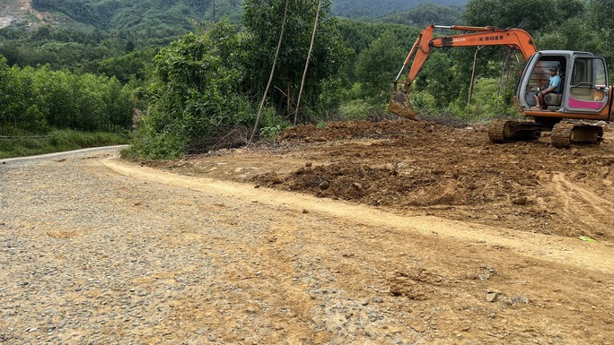 Đột nhập những trạm cân keo tràm 4 không mà chính quyền khó xử lý - Ảnh 1. Đột nhập những trạm cân keo tràm 4 không mà chính quyền khó xử lý - Ảnh 1.