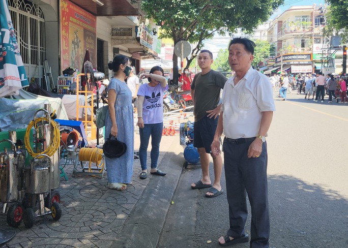 Cháy lớn ở Buôn Ma Thuột, vợ chồng già mất 10 tỉ đồng trong tích tắc - Ảnh 10.