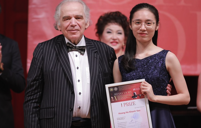 Hoàng Hồ Khánh Vân đoạt giải nhất cuộc thi Violin Quốc tế - Ảnh 1.