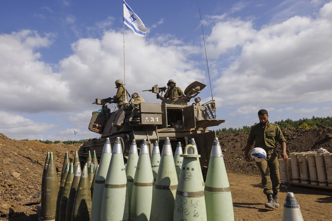 Kinh tế thiệt hại nặng nề, Israel vay thêm gần 8 tỉ USD - Ảnh 1. Kinh tế thiệt hại nặng nề, Israel vay thêm gần 8 tỉ USD - Ảnh 1.