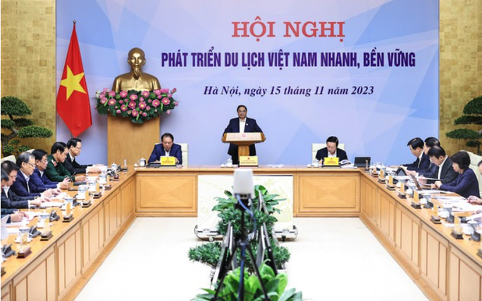 Thủ tướng yêu cầu tìm lời giải cho bài toán của du lịch Việt - Ảnh 1.