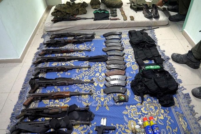 Israel tiếp tục đột kích bệnh viện al-Shifa, Hamas phản ứng mạnh - Ảnh 1. Israel tiếp tục đột kích bệnh viện al-Shifa, Hamas phản ứng mạnh - Ảnh 1.