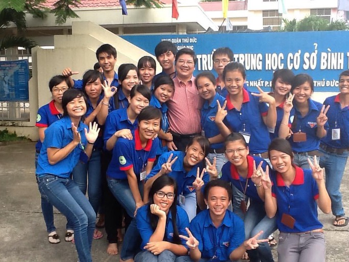 Người thầy “đưa trường học đến với thí sinh” - Ảnh 1. Người thầy “đưa trường học đến với thí sinh” - Ảnh 1.