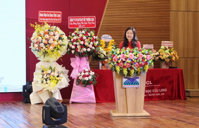 Trường Đại học Cửu Long họp mặt kỷ niệm 41 năm Ngày Nhà giáo Việt Nam - Ảnh 5. Trường Đại học Cửu Long họp mặt kỷ niệm 41 năm Ngày Nhà giáo Việt Nam - Ảnh 5.