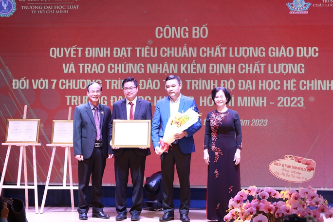 Trường ĐH Luật TP HCM mở thêm 7 chương trình đào tạo chất lượng cao - Ảnh 2. Trường ĐH Luật TP HCM mở thêm 7 chương trình đào tạo chất lượng cao - Ảnh 2.