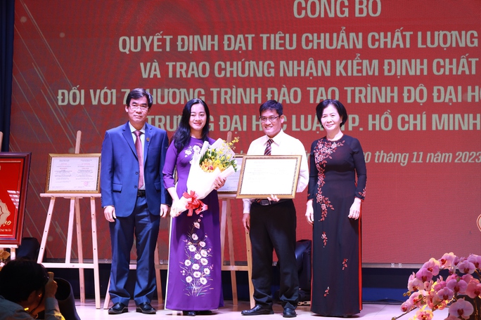 Trường ĐH Luật TP HCM mở thêm 7 chương trình đào tạo chất lượng cao - Ảnh 3. Trường ĐH Luật TP HCM mở thêm 7 chương trình đào tạo chất lượng cao - Ảnh 3.