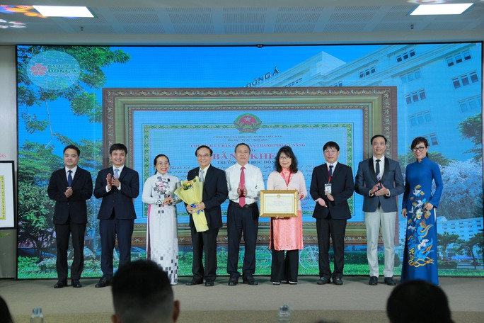 Trường ĐH Đông Á hoàn thành kiểm định chất lượng giáo dục chu kỳ 2 - Ảnh 1. Trường ĐH Đông Á hoàn thành kiểm định chất lượng giáo dục chu kỳ 2 - Ảnh 1.