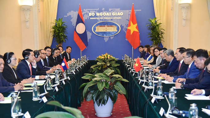 Thủ tướng: Việt Nam dành ưu tiên cao nhất cho mối quan hệ đặc biệt Việt Nam - Lào - Ảnh 4. Thủ tướng: Việt Nam dành ưu tiên cao nhất cho mối quan hệ đặc biệt Việt Nam - Lào - Ảnh 4.