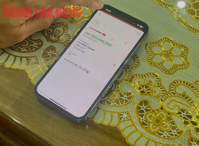 Nam thanh niên chủ động trả lại 500 triệu đồng chuyển nhầm - Ảnh 3. Nam thanh niên chủ động trả lại 500 triệu đồng chuyển nhầm - Ảnh 3.