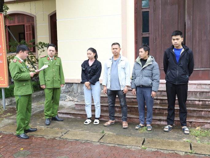 Triệt phá đường dây mua bán pháo “khủng” liên tỉnh - Ảnh 5. Triệt phá đường dây mua bán pháo “khủng” liên tỉnh - Ảnh 5.
