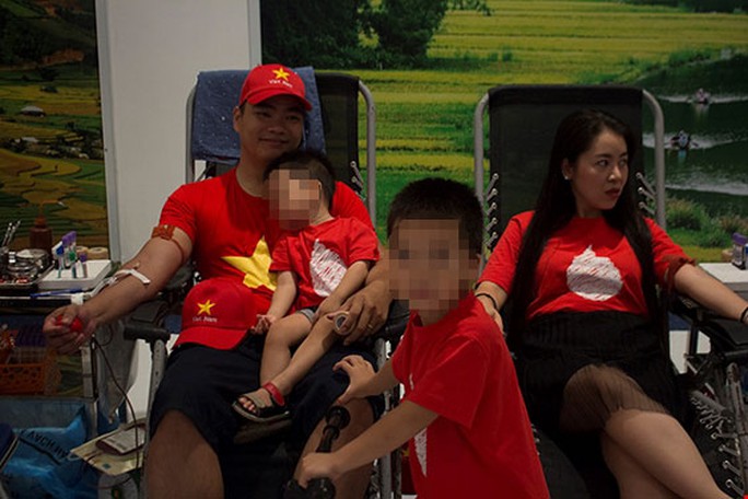 Đôi vợ chồng có trái tim hồng - Ảnh 2. Đôi vợ chồng có trái tim hồng - Ảnh 2.