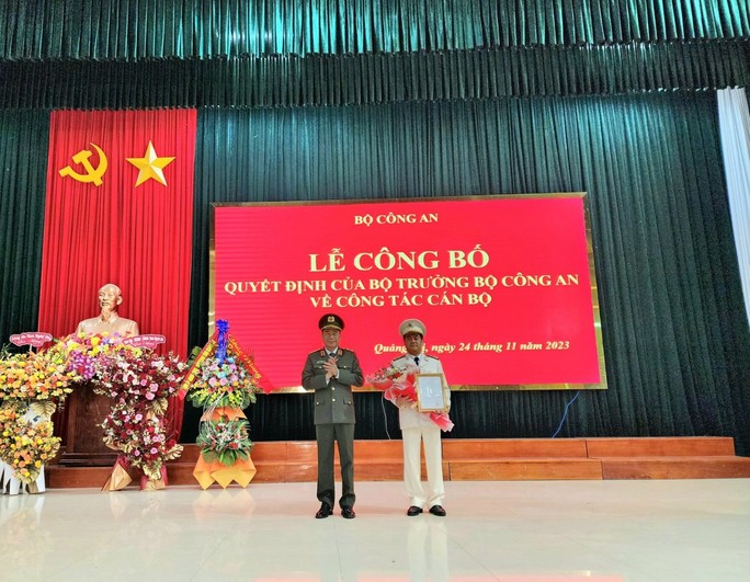 Quảng Trị có tân Giám đốc Công an tỉnh 46 tuổi - Ảnh 3. Quảng Trị có tân Giám đốc Công an tỉnh 46 tuổi - Ảnh 3.