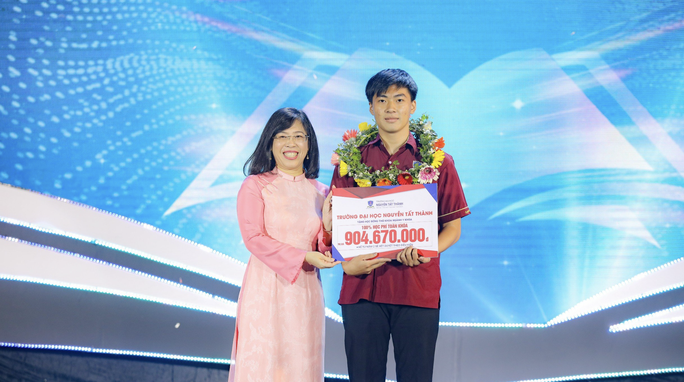 Trường ĐH Nguyễn Tất Thành phát triển vượt bậc - Ảnh 1. Trường ĐH Nguyễn Tất Thành phát triển vượt bậc - Ảnh 1.
