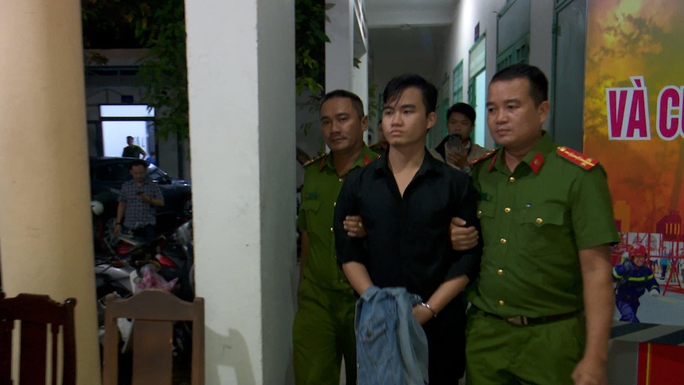 Hé lộ hành tung của nhóm tội phạm trước ngày cướp ngân hàng tại Đà Nẵng - Ảnh 3. Hé lộ hành tung của nhóm tội phạm trước ngày cướp ngân hàng tại Đà Nẵng - Ảnh 3.
