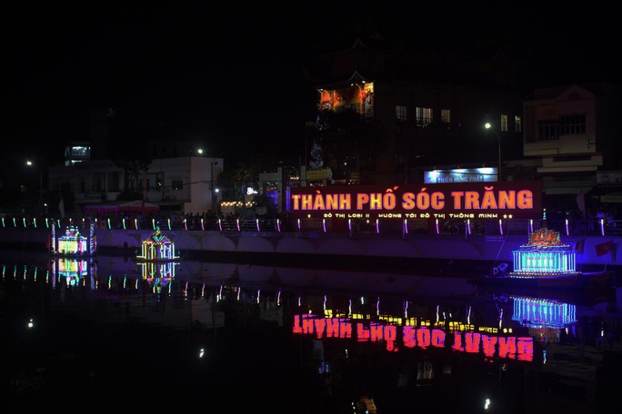 Sóc Trăng khai mạc lễ hội đặc biệt nhất trong năm - Ảnh 7. Sóc Trăng khai mạc lễ hội đặc biệt nhất trong năm - Ảnh 7.