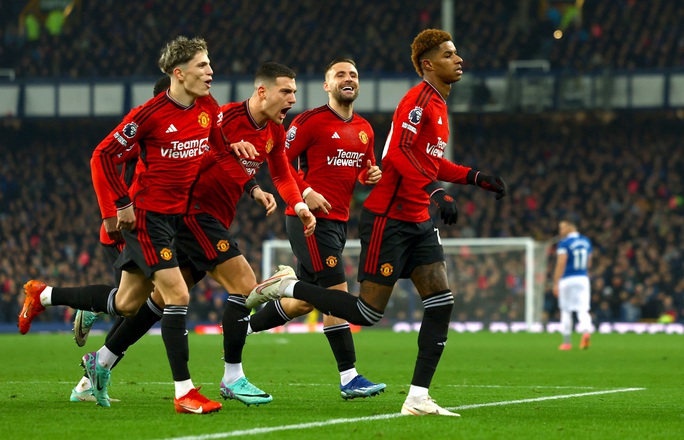 Sao trẻ Garnacho lập siêu phẩm, Man United bay bổng Top 6 Ngoại hạng - Ảnh 5.