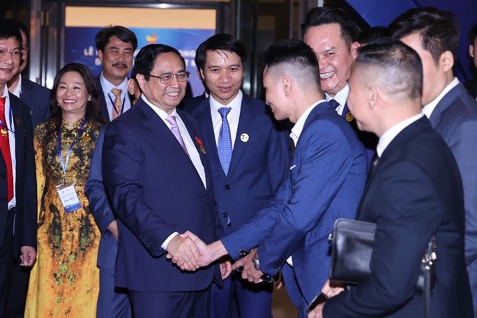 Cơ chế, chính sách phải thông thoáng, hạ tầng phải thông suốt - Ảnh 1. Cơ chế, chính sách phải thông thoáng, hạ tầng phải thông suốt - Ảnh 1.