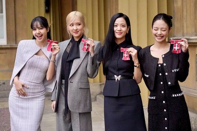 Báo Anh bị “ném đá” vì đụng chạm nhóm Blackpink - Ảnh 4. Báo Anh bị “ném đá” vì đụng chạm nhóm Blackpink - Ảnh 4.