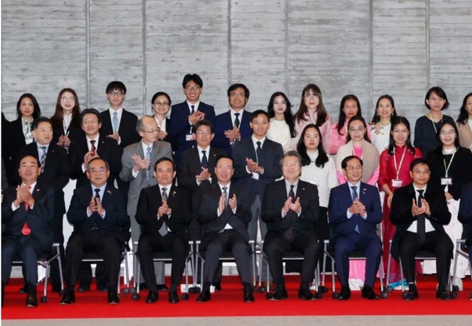 Chủ tịch nước hoan nghênh Đại học Kyushu mở rộng tiếp nhận du học sinh Việt Nam - Ảnh 3. Chủ tịch nước hoan nghênh Đại học Kyushu mở rộng tiếp nhận du học sinh Việt Nam - Ảnh 3.