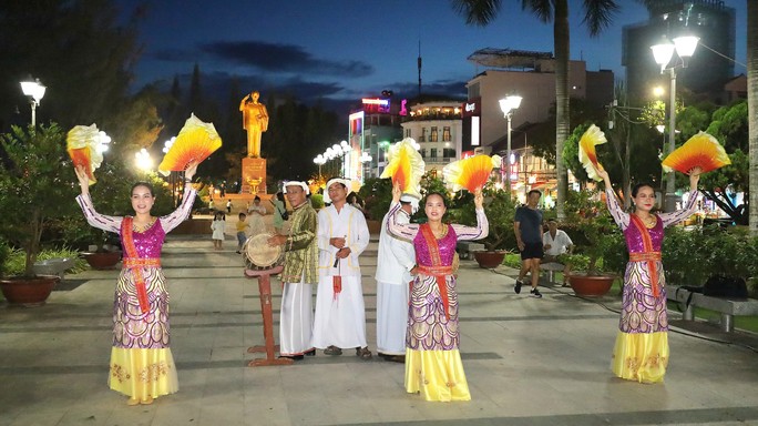 Đặc sắc Ngày văn hoá, du lịch Ninh Thuận tại Cần Thơ - Ảnh 5.