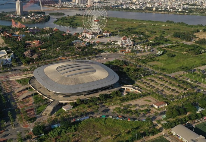 Cảnh nhếch nhác ở dĩa bay giữa lòng Đà Nẵng - Ảnh 12. Cảnh nhếch nhác ở dĩa bay giữa lòng Đà Nẵng - Ảnh 12.