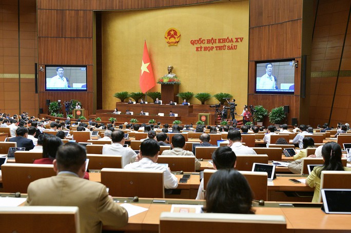 Bộ trưởng Y tế, Giáo dục - Đào tạo trả lời chất vấn trước Quốc hội - Ảnh 1. Bộ trưởng Y tế, Giáo dục - Đào tạo trả lời chất vấn trước Quốc hội - Ảnh 1.