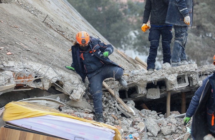 Thêm nhiều “phép lạ” với nạn nhân động đất ở Thổ Nhĩ Kỳ - Ảnh 3.