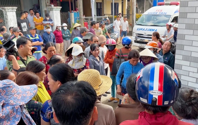Tan thương xóm nghèo nơi 8 nạn nhân tử vong vụ tai nạn kinh hoàng ở Quảng Nam - Ảnh 1.