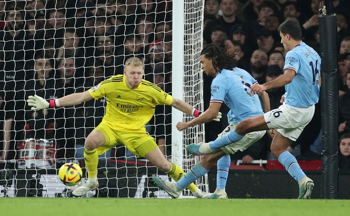 Haaland explodes, Man City crushes Arsenal at Emirates - Photo 1.