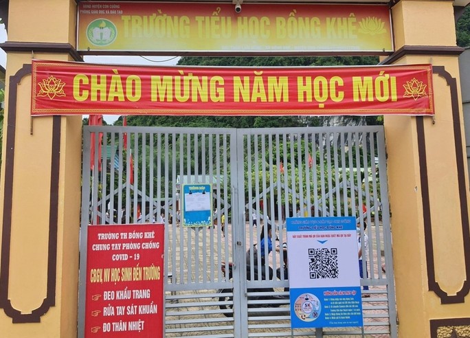 Nhiều lần dâm ô học sinh nữ, thầy giáo bị bắt - Ảnh 1.