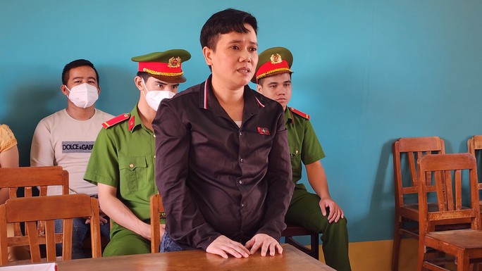 CLIP: Người phụ nữ làm nghề đấm bóp, giác hơi giết người vì bị đánh - Ảnh 2.