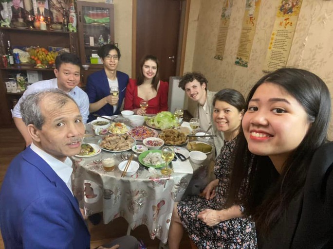 CUỘC THI VIẾT HƯƠNG VỊ TẾT:  Bánh chưng Việt theo bước người xa xứ - Ảnh 2.