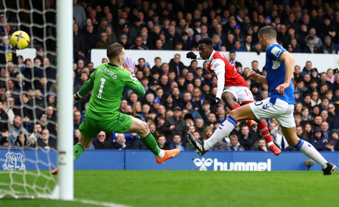 Arsenal thua sốc đội áp chót, Everton bay cao ở Goodison Park - Ảnh 3.