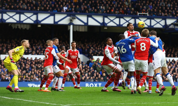 Arsenal thua sốc đội áp chót, Everton bay cao ở Goodison Park - Ảnh 4.