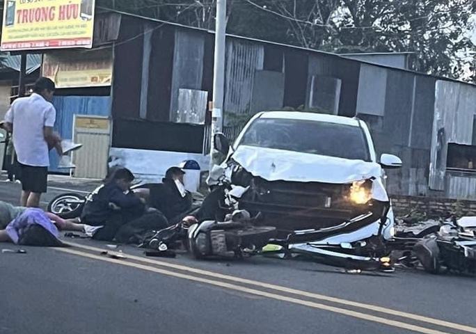 Phú Quốc: Liên tục nhiều ca nhập viện do tai nạn giao thông - Ảnh 1.