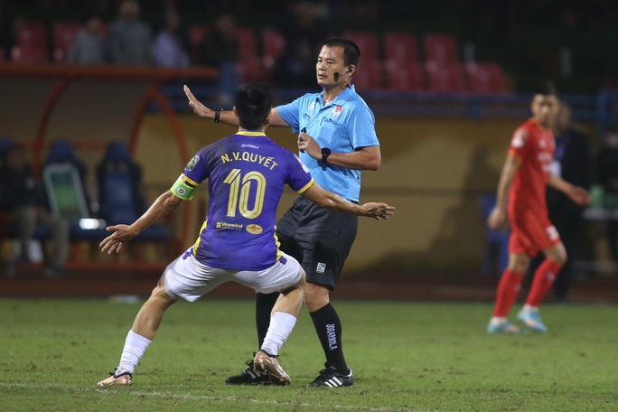 Văn Quyết tỏa sáng, Hà Nội FC thắng đẹp tân binh Công an Hà Nội - Ảnh 3.