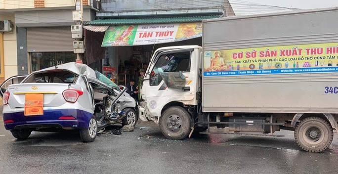 2 vụ tai nạn giao thông liên tiếp trên quốc lộ, 7 người thương vong - Ảnh 1.