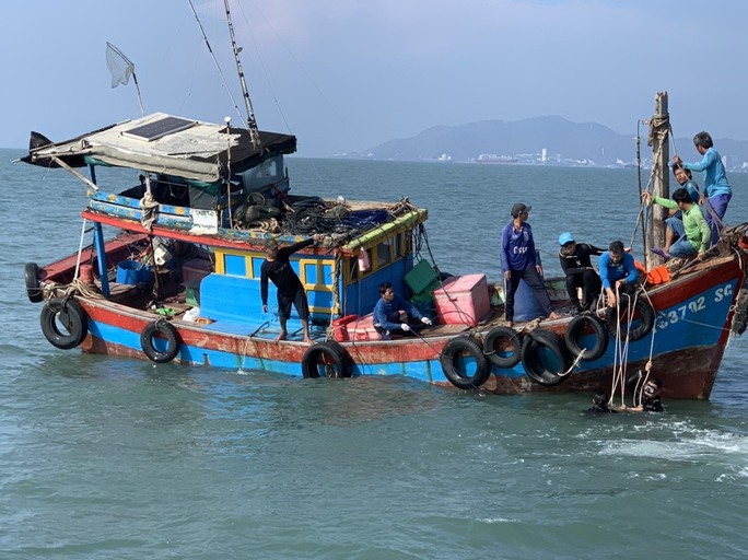 Đắm tàu cá ở Cần Giờ, 6 người thoát, 1 người mắt kẹt chìm theo tàu