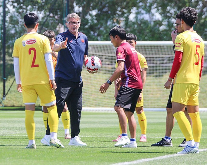 U23 Việt Nam - U23 UAE: Cơ hội để cải thiện khâu phòng ngự - Ảnh 1.