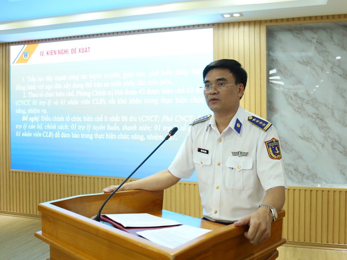Đại tướng Lương Cường thăm và làm việc với Vùng Cảnh sát biển 4 - Ảnh 1.